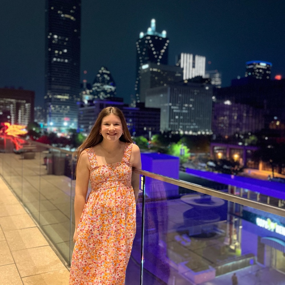 Meet your Posher, Olivia